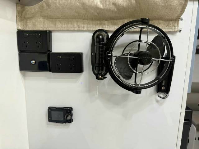 USED 2024 SNOWY RIVER SRH15 FAMILY HYBRID 1 AXLE