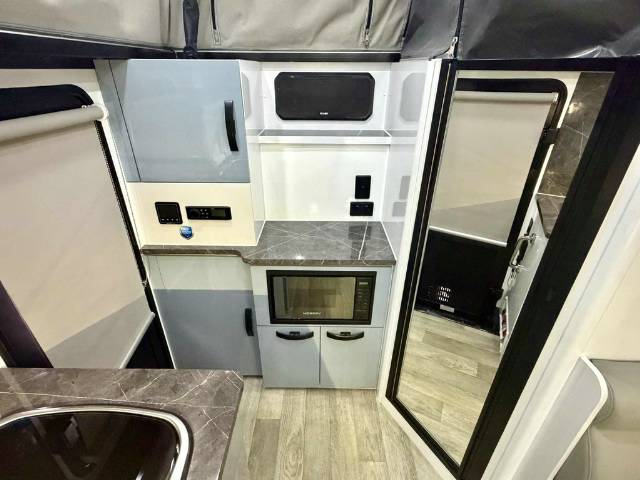 USED 2024 SNOWY RIVER SRH15 FAMILY HYBRID 1 AXLE