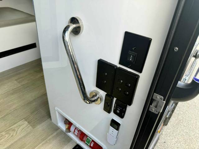 USED 2024 SNOWY RIVER SRH15 FAMILY HYBRID 1 AXLE