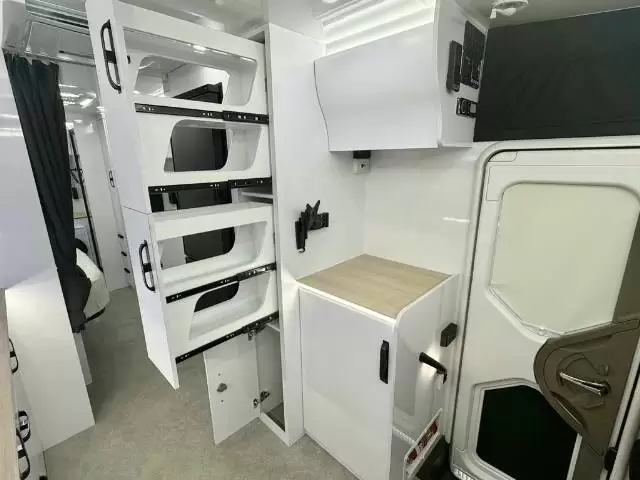 NEW 2025 SNOWY RIVER SRL220S