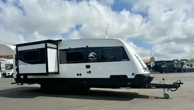 NEW 2025 SNOWY RIVER SRL220S