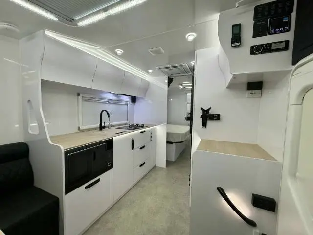 NEW 2025 SNOWY RIVER SRL220S