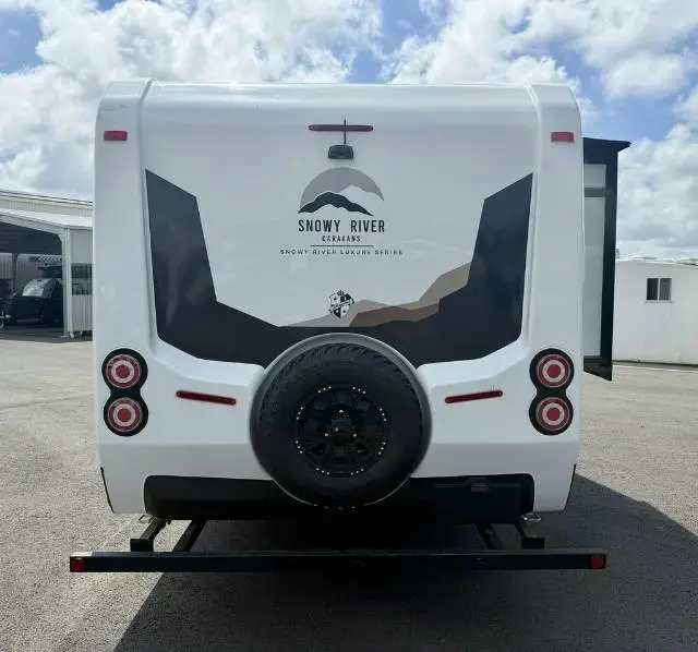 https://media-caravea.syd1.digitaloceanspaces.com/caravans/6EC15472/image-5.webp?q=0wcCFQiWYJ