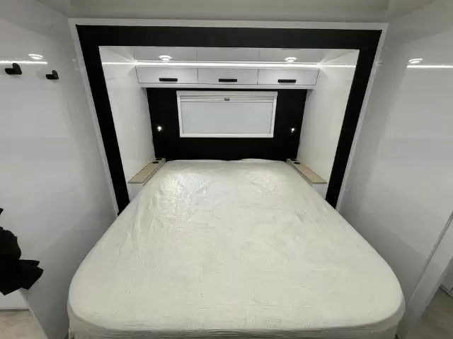 NEW 2025 SNOWY RIVER SRL220S