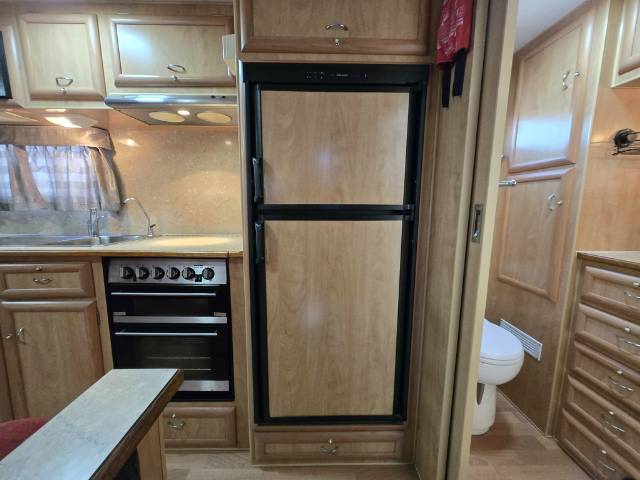USED 2011 GOLDEN EAGLE EUREKA CARAVAN 2 AXLE