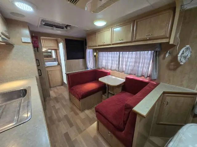USED 2011 GOLDEN EAGLE EUREKA