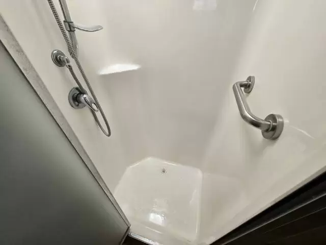 USED 2011 GOLDEN EAGLE EUREKA