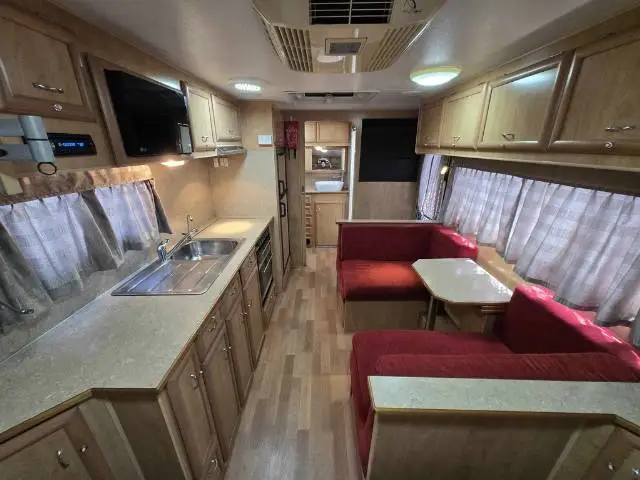 USED 2011 GOLDEN EAGLE EUREKA