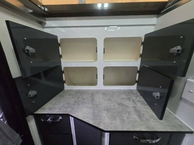 USED 2021 AUSTRACK CAMPERS TANAMI X11 HYBRID 1 AXLE