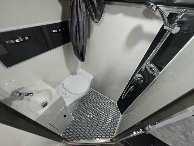 USED 2021 AUSTRACK CAMPERS TANAMI X11 HYBRID 1 AXLE