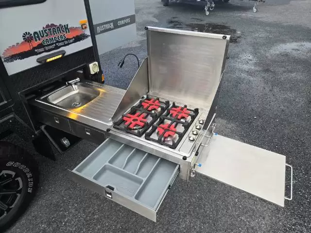 USED 2021 AUSTRACK CAMPERS TANAMI X11