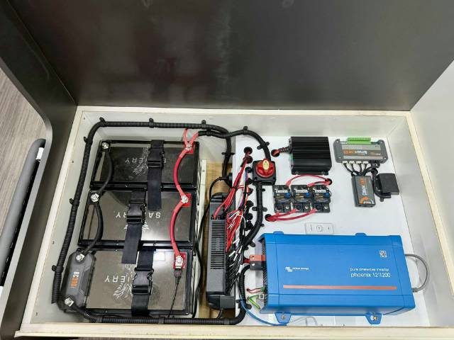 USED 2021 SPINIFEX CARAVANS XSCAPE CARAVAN 2 AXLE