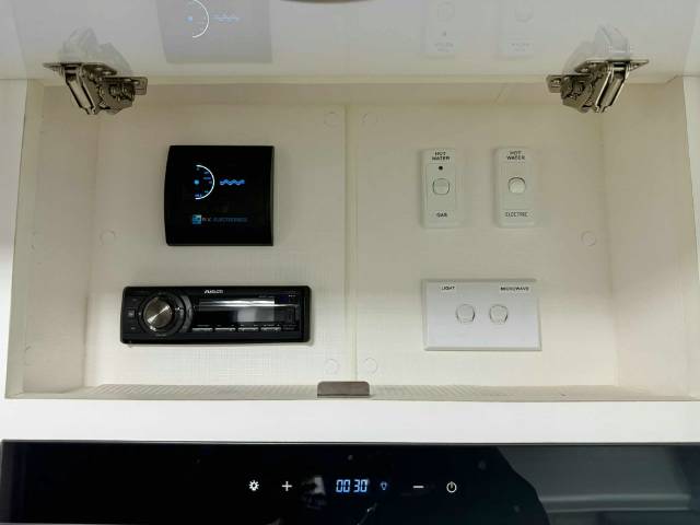 USED 2021 SPINIFEX CARAVANS XSCAPE CARAVAN 2 AXLE