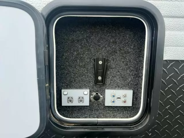 USED 2021 SPINIFEX CARAVANS XSCAPE