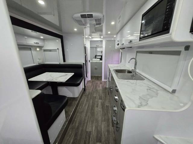 USED 2023 SNOWY RIVER SRC22S SLIDE CARAVAN 2 AXLE