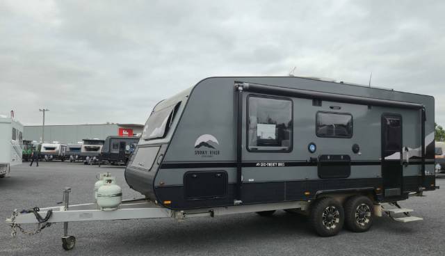 USED 2023 SNOWY RIVER SRC21S SLIDE CARAVAN 2 AXLE