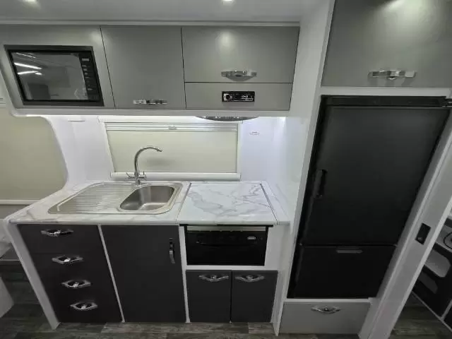 NEW 2026 SNOWY RIVER SRT18 MY26