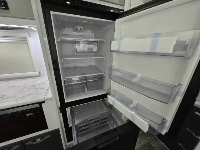 NEW 2026 SNOWY RIVER SRT18 MY26