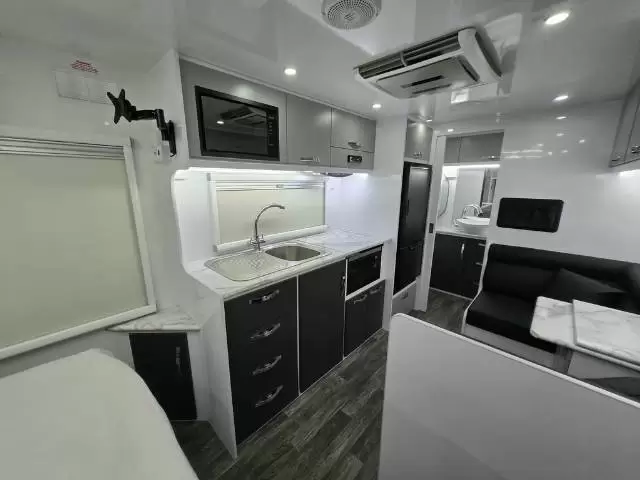 NEW 2026 SNOWY RIVER SRT18 MY26