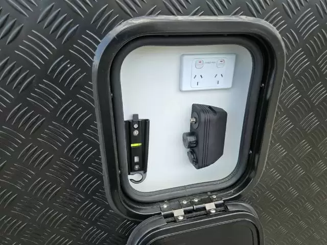 NEW 2026 SNOWY RIVER SRT22F FAMILY MY26