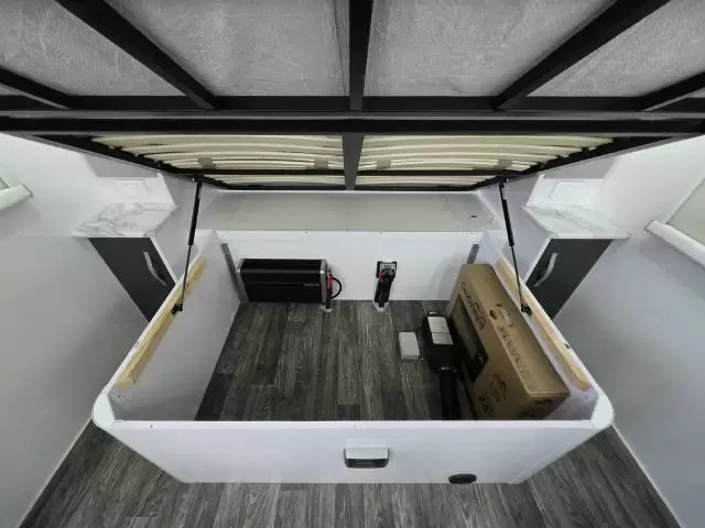 NEW 2026 SNOWY RIVER SRT22F FAMILY MY26