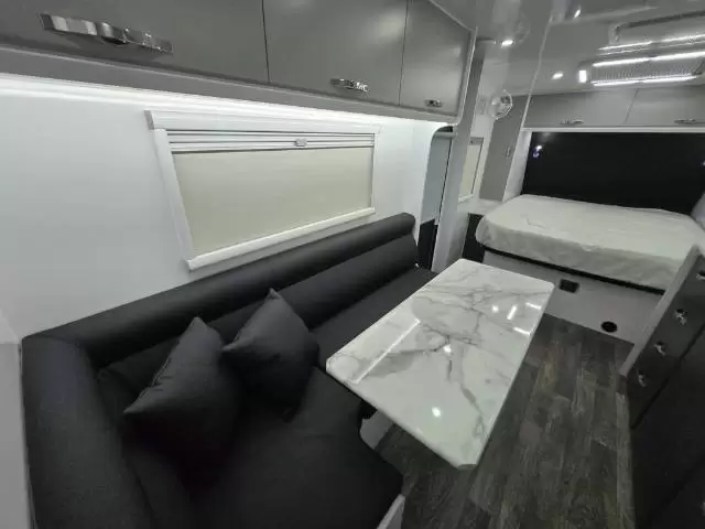 NEW 2026 SNOWY RIVER SRT22F FAMILY MY26