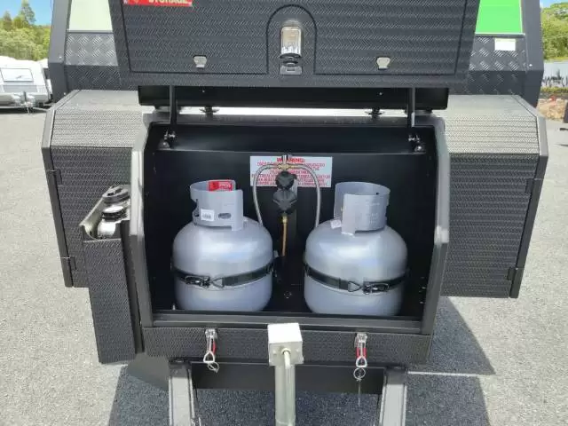 NEW 2026 SNOWY RIVER SRT22F FAMILY MY26