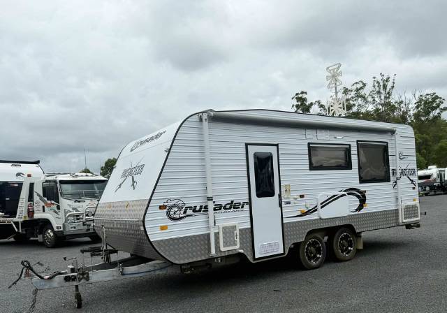 USED 2014 CRUSADER MUSKETEER ATHOS CARAVAN 2 AXLE