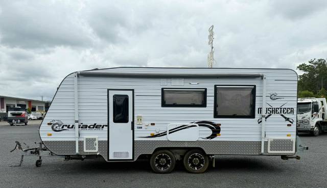 USED 2014 CRUSADER MUSKETEER ATHOS CARAVAN 2 AXLE