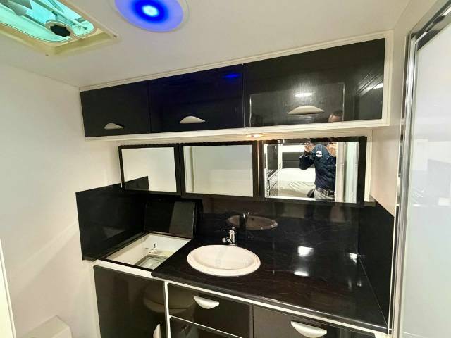 USED 2014 CRUSADER MUSKETEER ATHOS CARAVAN 2 AXLE