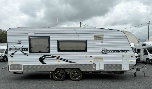 USED 2014 CRUSADER MUSKETEER ATHOS CARAVAN 2 AXLE