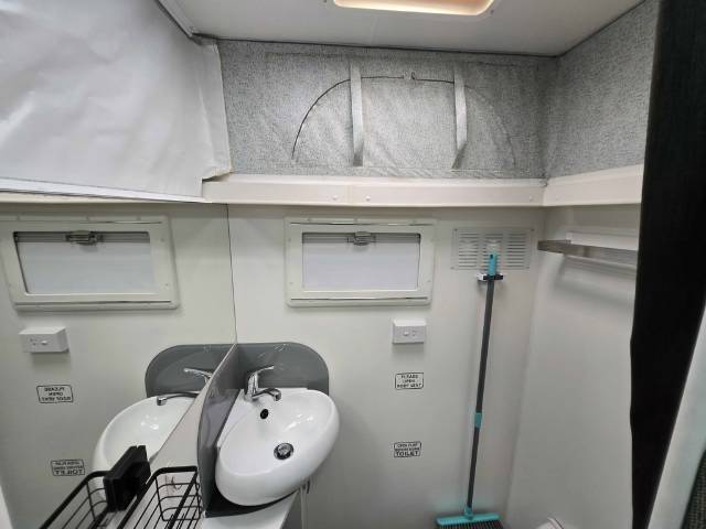 USED 2017 NEW AGE CARAVANS GECKO 11S POPTOP 1 AXLE