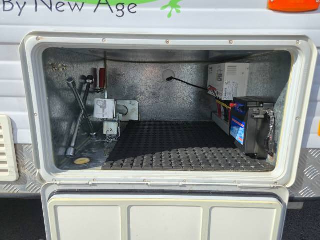USED 2017 NEW AGE CARAVANS GECKO 11S POPTOP 1 AXLE