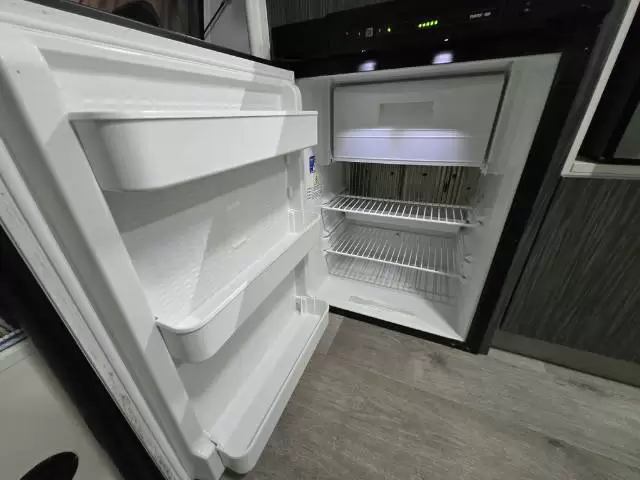 USED 2017 NEW AGE CARAVANS GECKO 11S