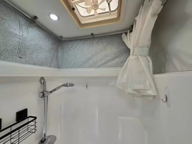 USED 2017 NEW AGE CARAVANS GECKO 11S