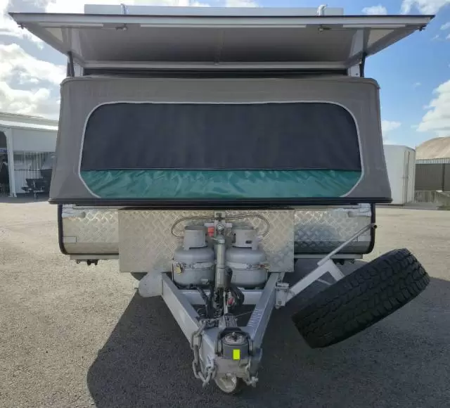 USED 2017 NEW AGE CARAVANS GECKO 11S