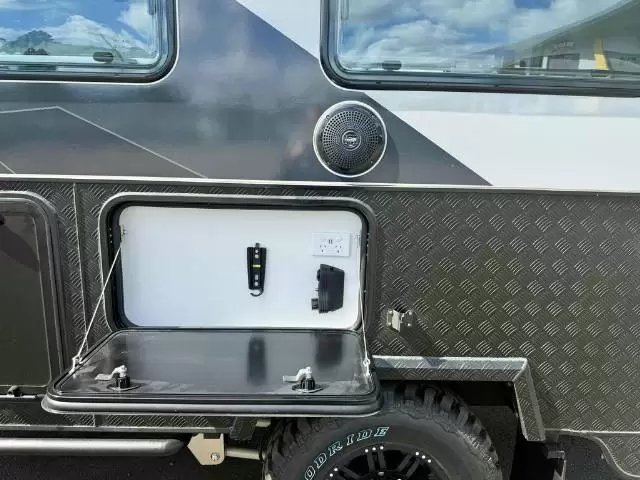 NEW 2026 SNOWY RIVER SRH15 MY26