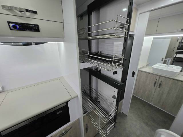 USED 2024 SNOWY RIVER SRC21 CARAVAN 2 AXLE