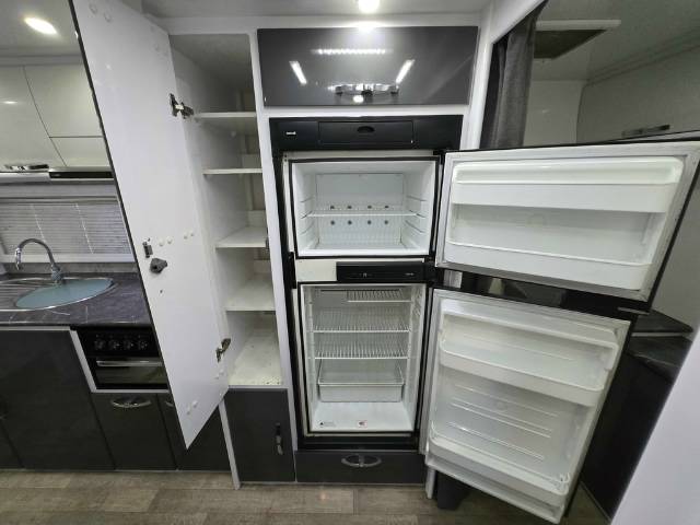 USED 2018 SNOWY RIVER SR19 CARAVAN 2 AXLE