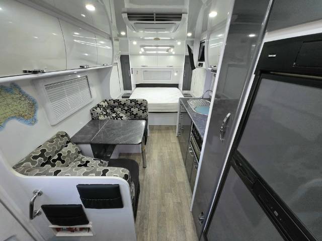 USED 2018 SNOWY RIVER SR19 CARAVAN 2 AXLE