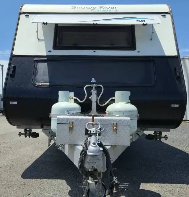 USED 2018 SNOWY RIVER SR19