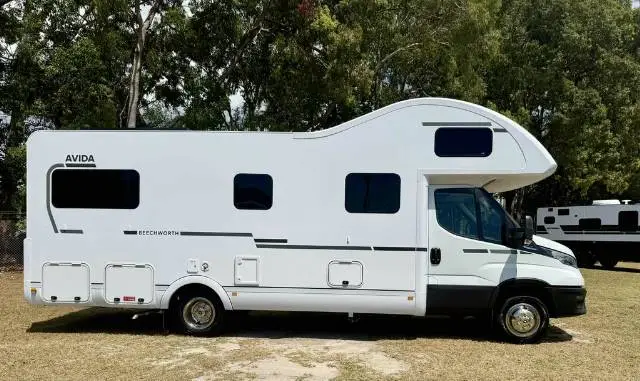https://media-caravea.syd1.digitaloceanspaces.com/caravans/6EC16207/image-3.webp?q=IXcibfBhRm