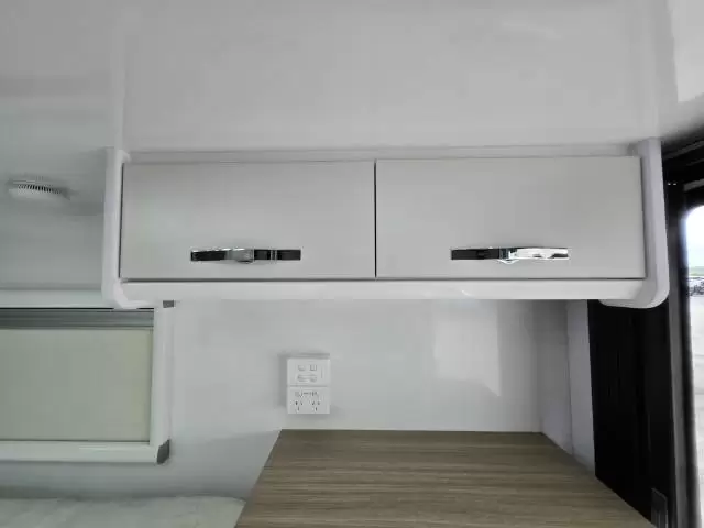 NEW 2026 SNOWY RIVER SRS9