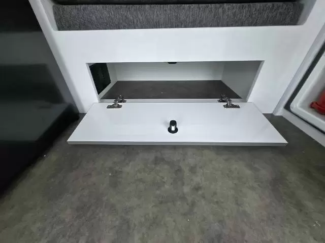 NEW 2026 SNOWY RIVER SRS9