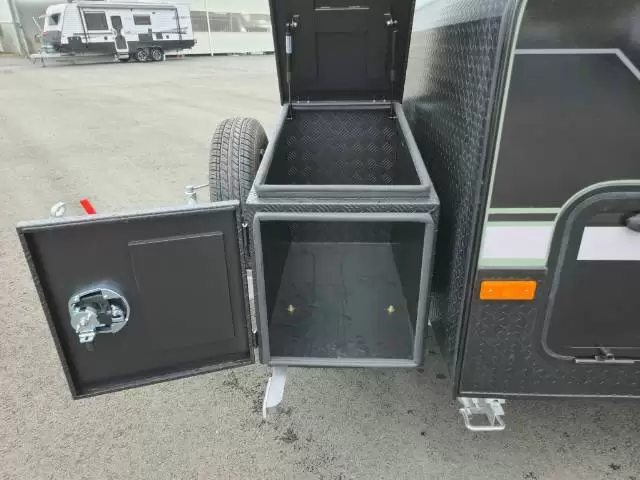 NEW 2026 SNOWY RIVER SRS9