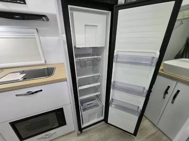 USED 2025 SNOWY RIVER SRP18