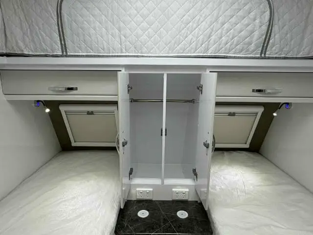 https://media-caravea.syd1.digitaloceanspaces.com/caravans/6EC16875/image-8.webp?q=5yJWs2mebD