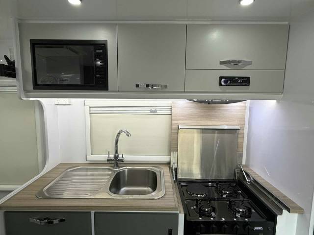 NEW 2026 SNOWY RIVER SRT18 CARAVAN 1 AXLE