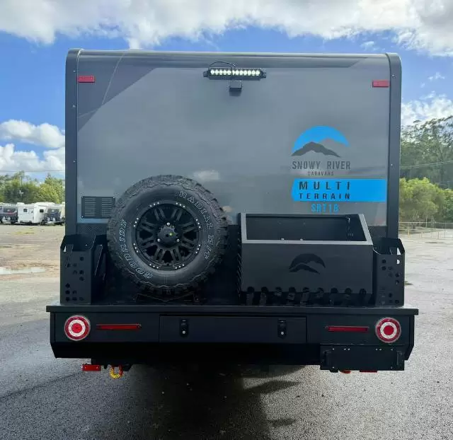 NEW 2026 SNOWY RIVER SRT18