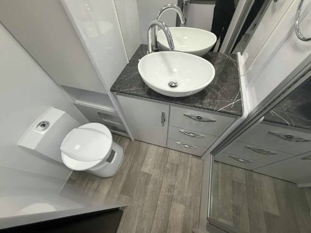 NEW 2026 SNOWY RIVER SRH16 HYBRID 1 AXLE